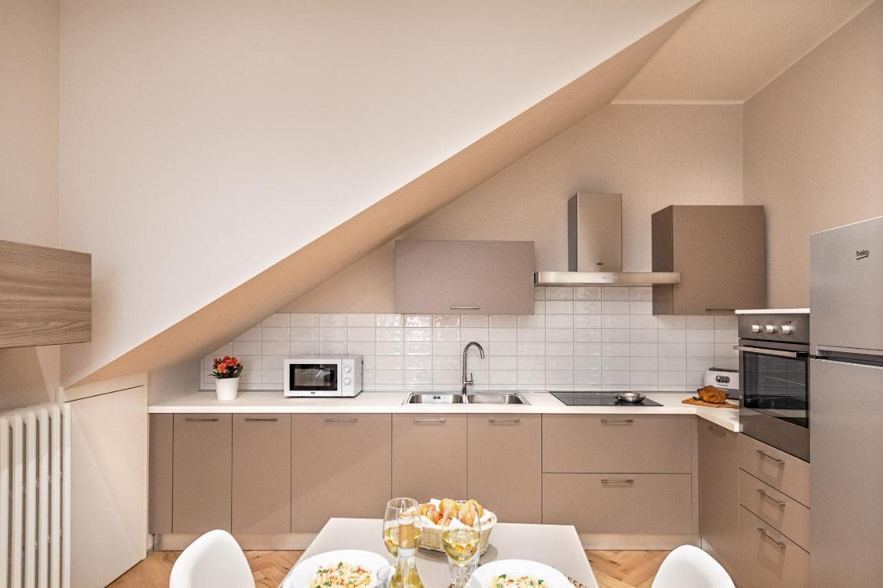 Il Lago Apartments By Wonderful Italy Salò Exteriör bild