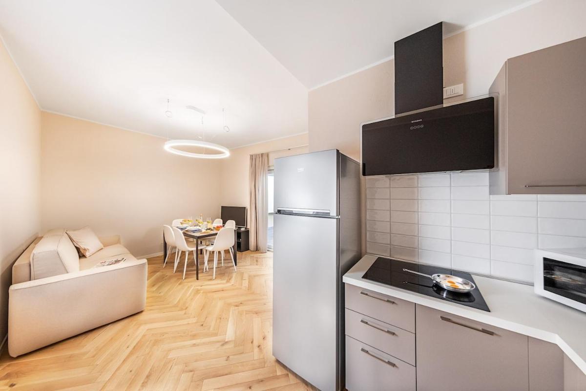 Il Lago Apartments By Wonderful Italy Salò Exteriör bild