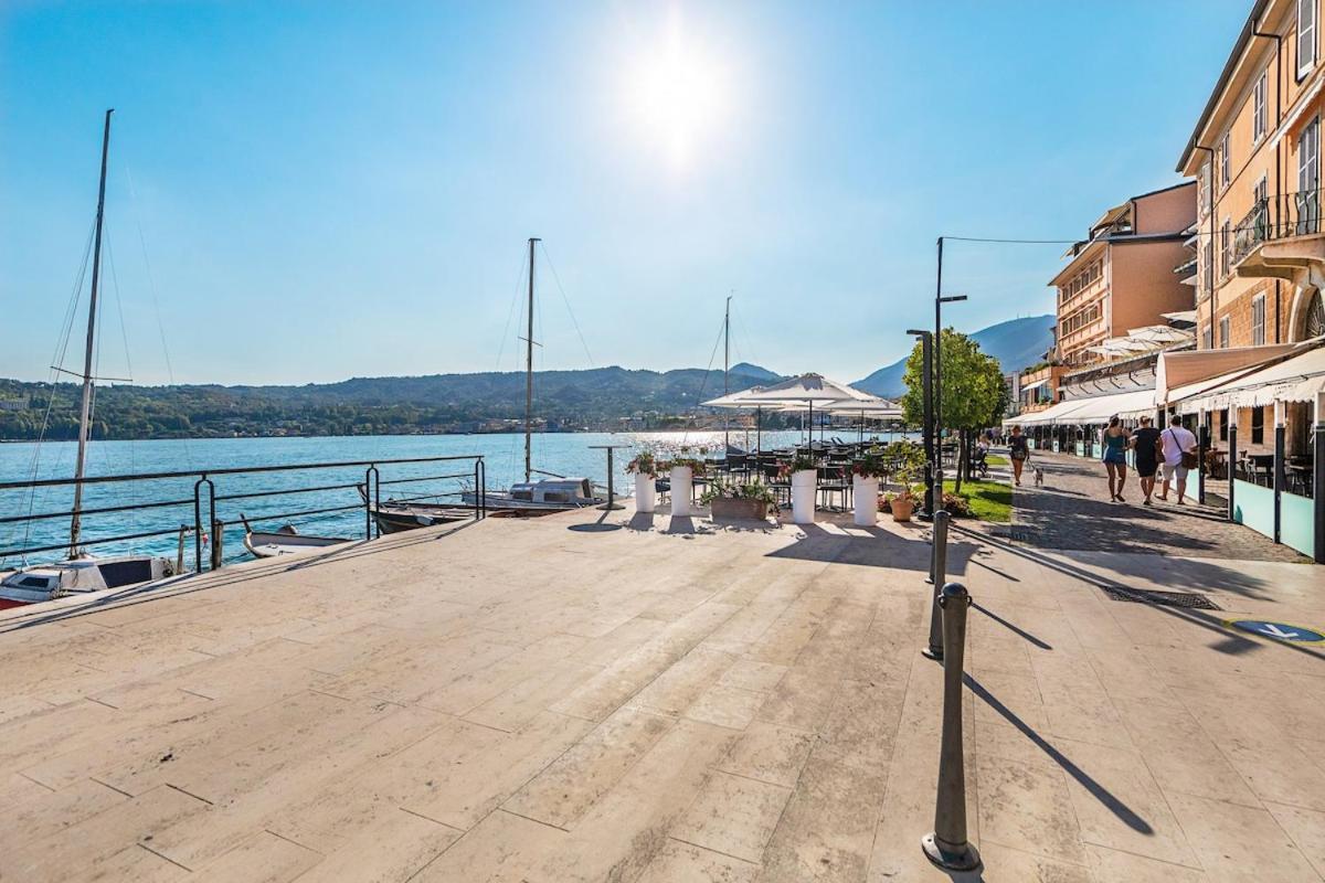 Il Lago Apartments By Wonderful Italy Salò Exteriör bild